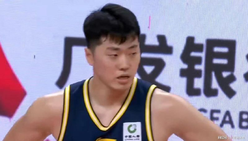  职业球迷的观赛指南：广东对阵山东的深度战术拆解 体育新闻 职业球迷的观赛指南：广东对阵山东的深度战术拆解 体育新闻 职业球迷的观赛指南：广东对阵山东的深度战术拆解 体育新闻 职业球迷的观赛指南：广东对阵山东的深度战术拆解 体育新闻