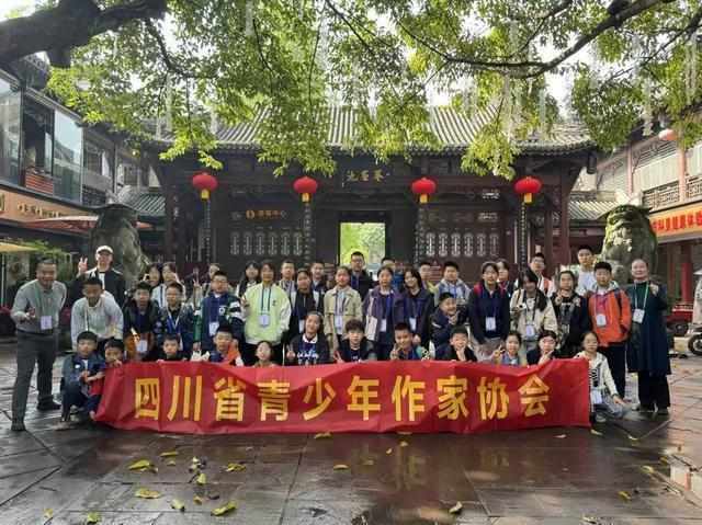  从课堂到现场：39名“小作家”如何用脚步丈量陆游的诗路 文化旅游 从课堂到现场：39名“小作家”如何用脚步丈量陆游的诗路 文化旅游