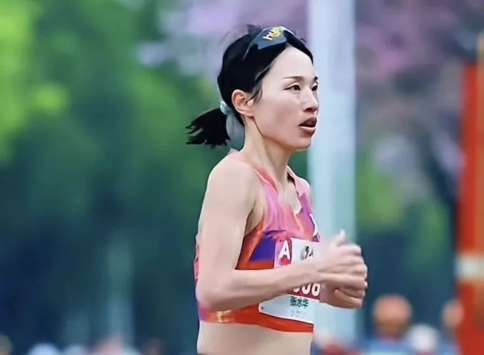 从护士到马拉松职业选手:张水华四个月创收两百万的深层逻辑解析 体育新闻 从护士到马拉松职业选手:张水华四个月创收两百万的深层逻辑解析 体育新闻 从护士到马拉松职业选手:张水华四个月创收两百万的深层逻辑解析 体育新闻