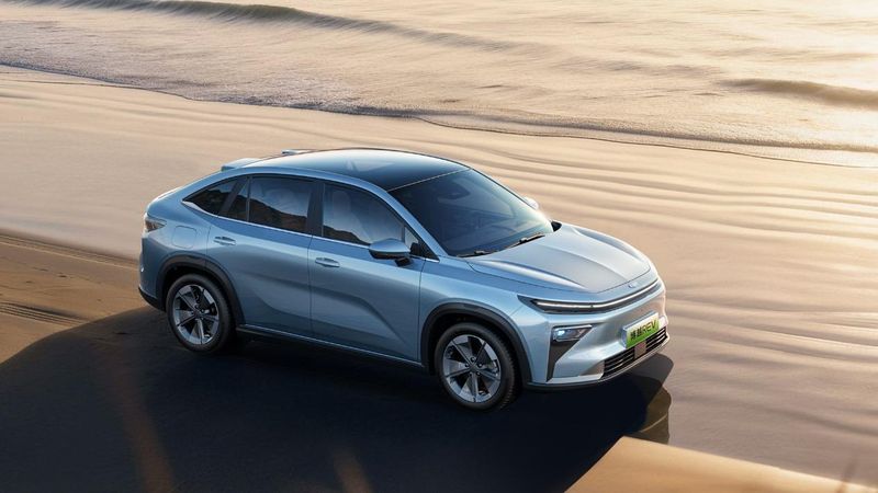 博越REV技术深度解析:375km纯电续航背后的11合1增程系统 汽车科技 博越REV技术深度解析:375km纯电续航背后的11合1增程系统 汽车科技