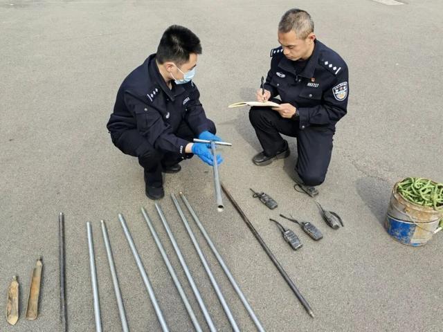  一个村民的迷失：从贫困绝望到铤而走险的警示录 新闻 一个村民的迷失：从贫困绝望到铤而走险的警示录 新闻 一个村民的迷失：从贫困绝望到铤而走险的警示录 新闻