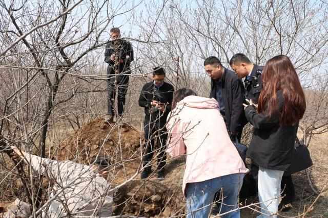  一个村民的迷失：从贫困绝望到铤而走险的警示录 新闻 一个村民的迷失：从贫困绝望到铤而走险的警示录 新闻 一个村民的迷失：从贫困绝望到铤而走险的警示录 新闻