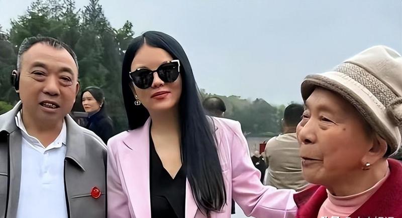 技术拆解·李湘减重方法论:专业团队+极限执行=半年甩肉五十斤的底层逻辑 健康养生